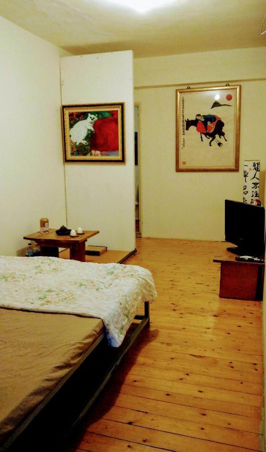 Museum Traveler'S Bnb Sanzhi Esterno foto