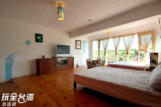 Museum Traveler'S Bnb Sanzhi Esterno foto