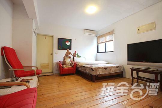 Museum Traveler'S Bnb Sanzhi Esterno foto